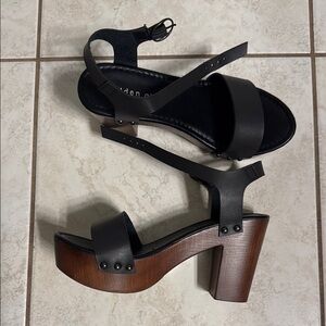Elegant Black Platform Sandals